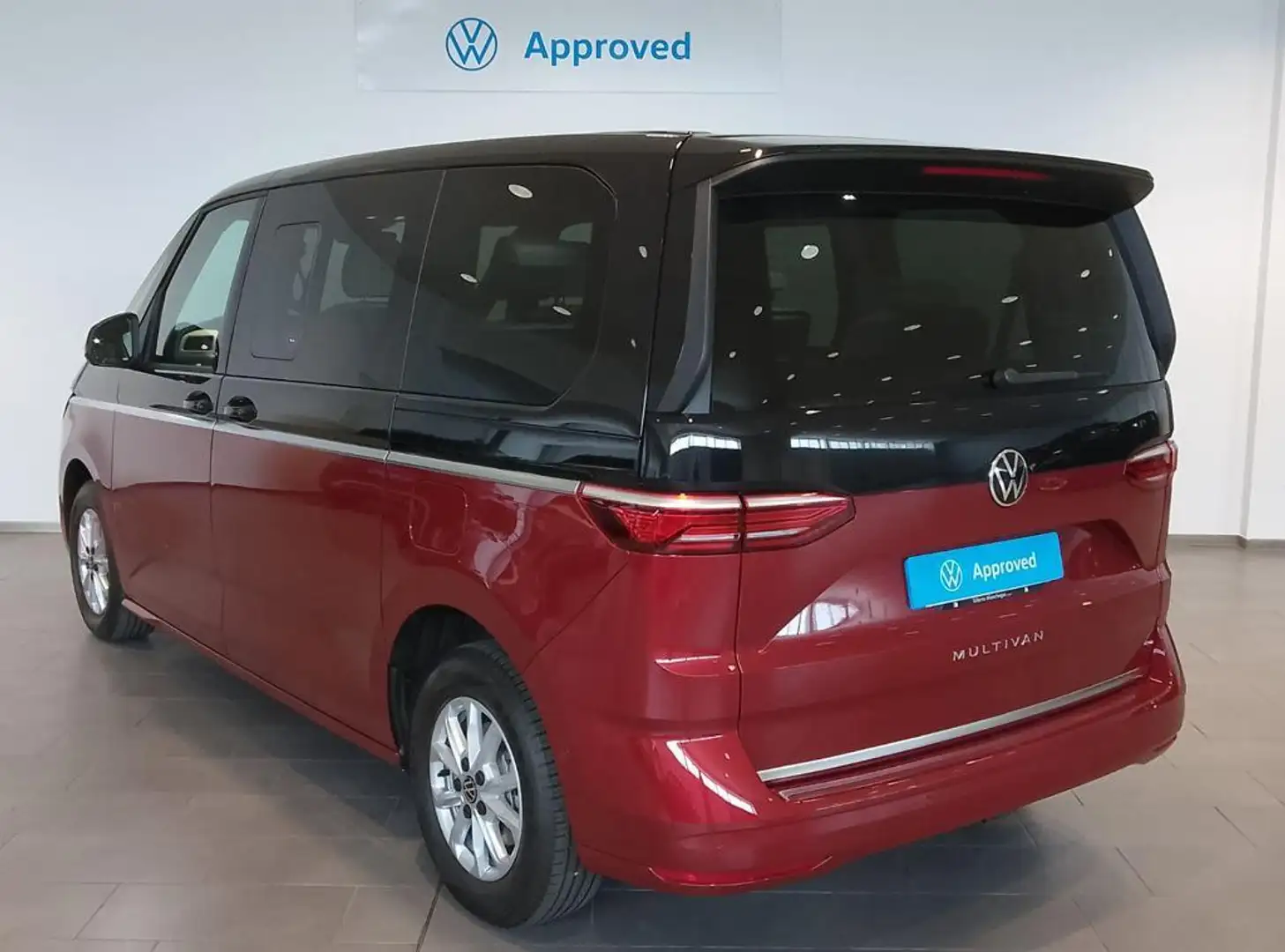 Volkswagen T7 Multivan 2.0TDI Batalla Corta Origin DSG 110kW Rojo - 2