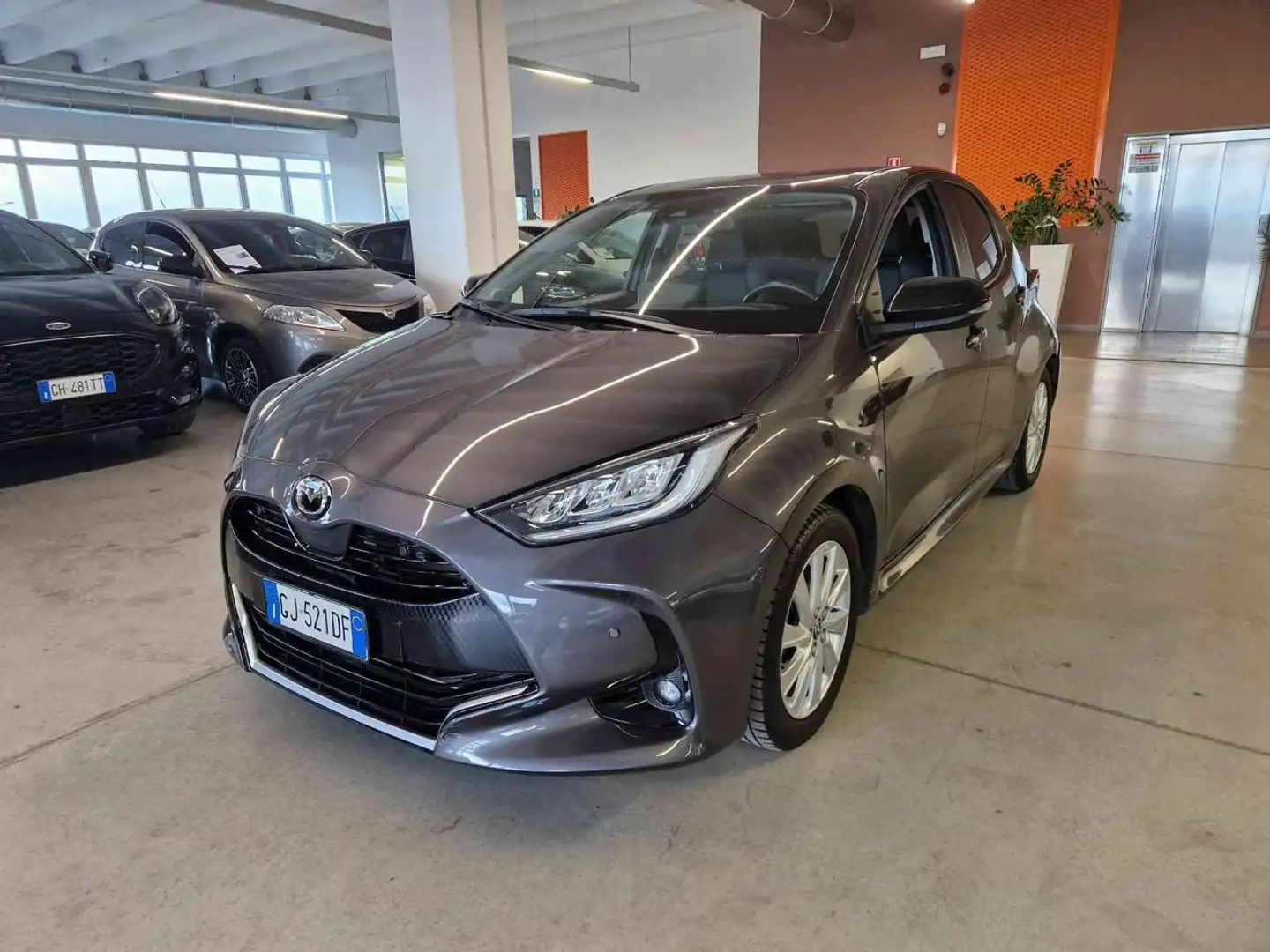 Mazda 2 2 FULL HYBRID 1.5 116CV SELECT Grigio - 1