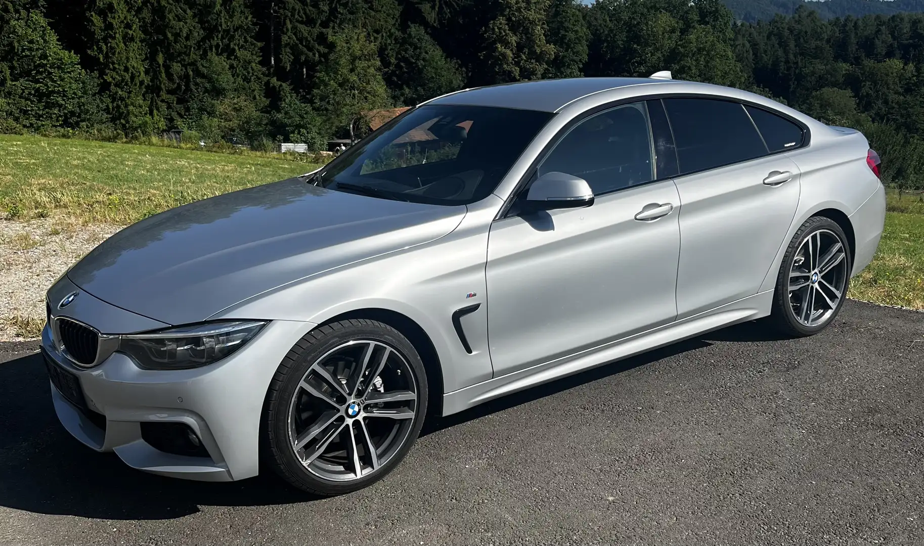 BMW 420 420d xDrive Gran Coupe M Sport Aut. M Sport Silber - 1