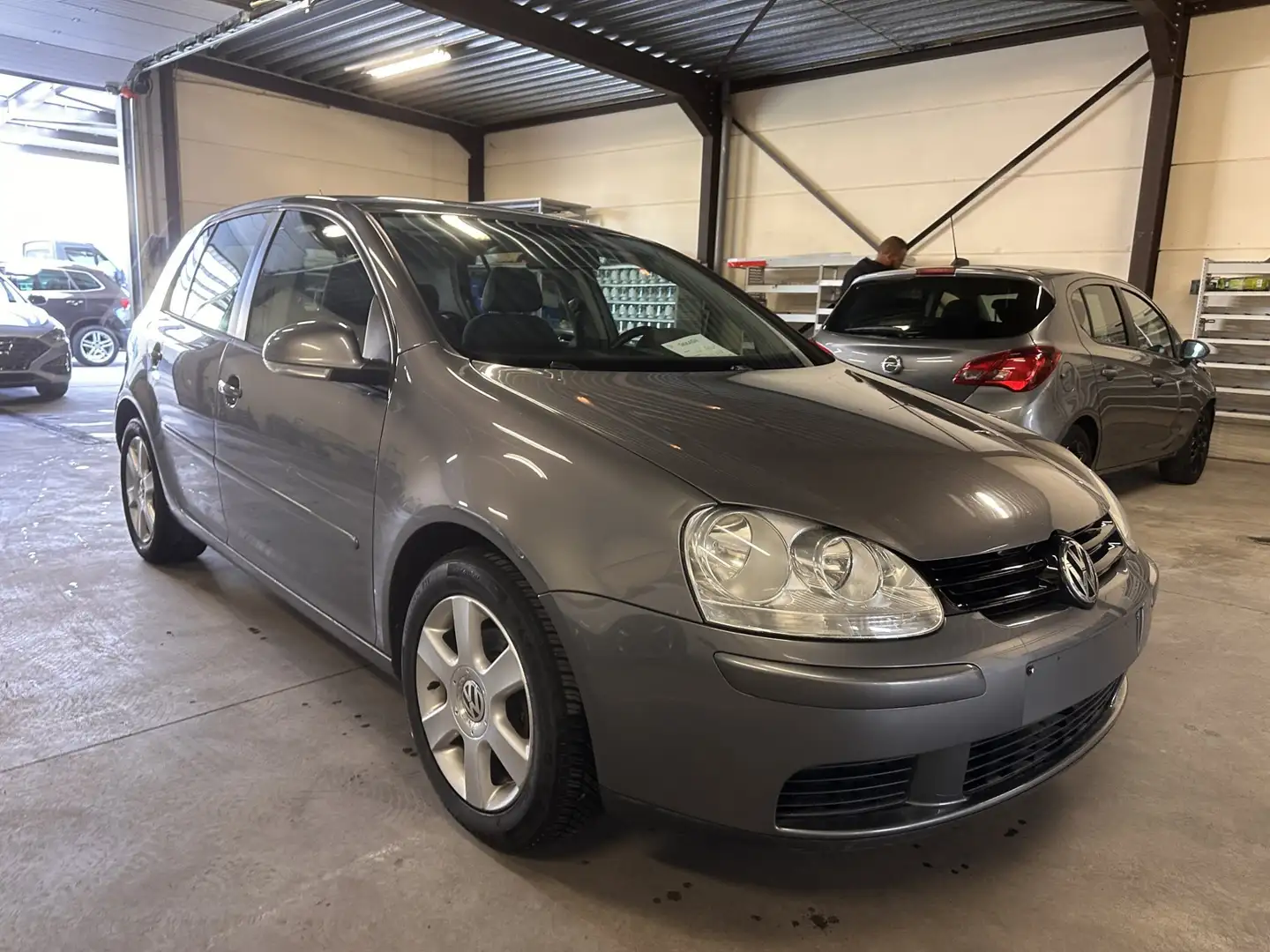 Volkswagen Golf 1.9 TDi Comfortline Gris - 1