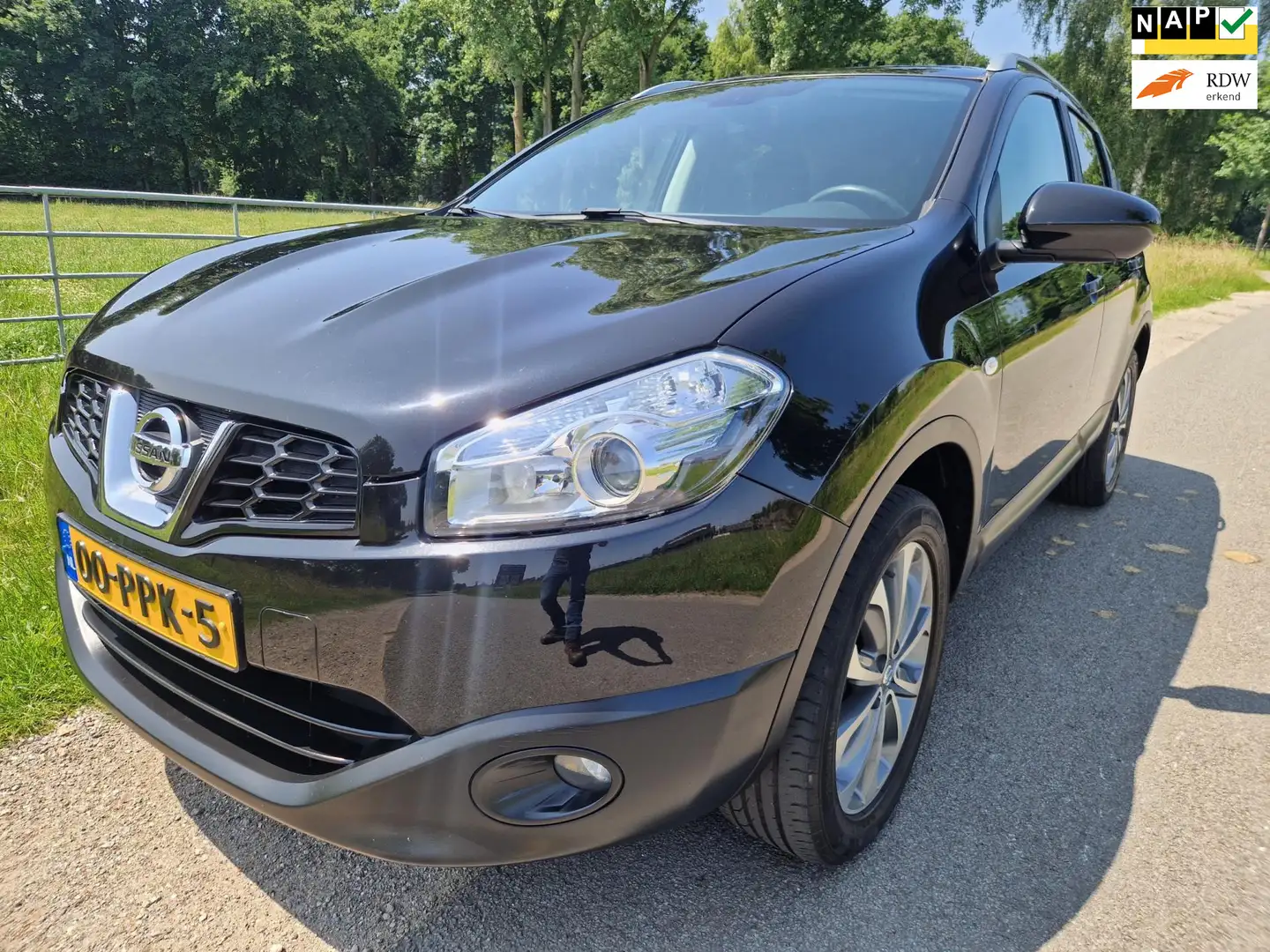 Nissan Qashqai 2.0 Connect Edition Automaat dealer ond. Schwarz - 1