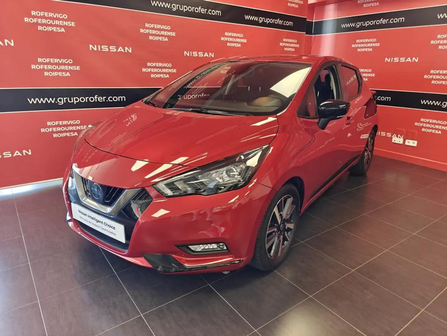 Nissan Micra IG-T N-Connecta 100 Rood - 1