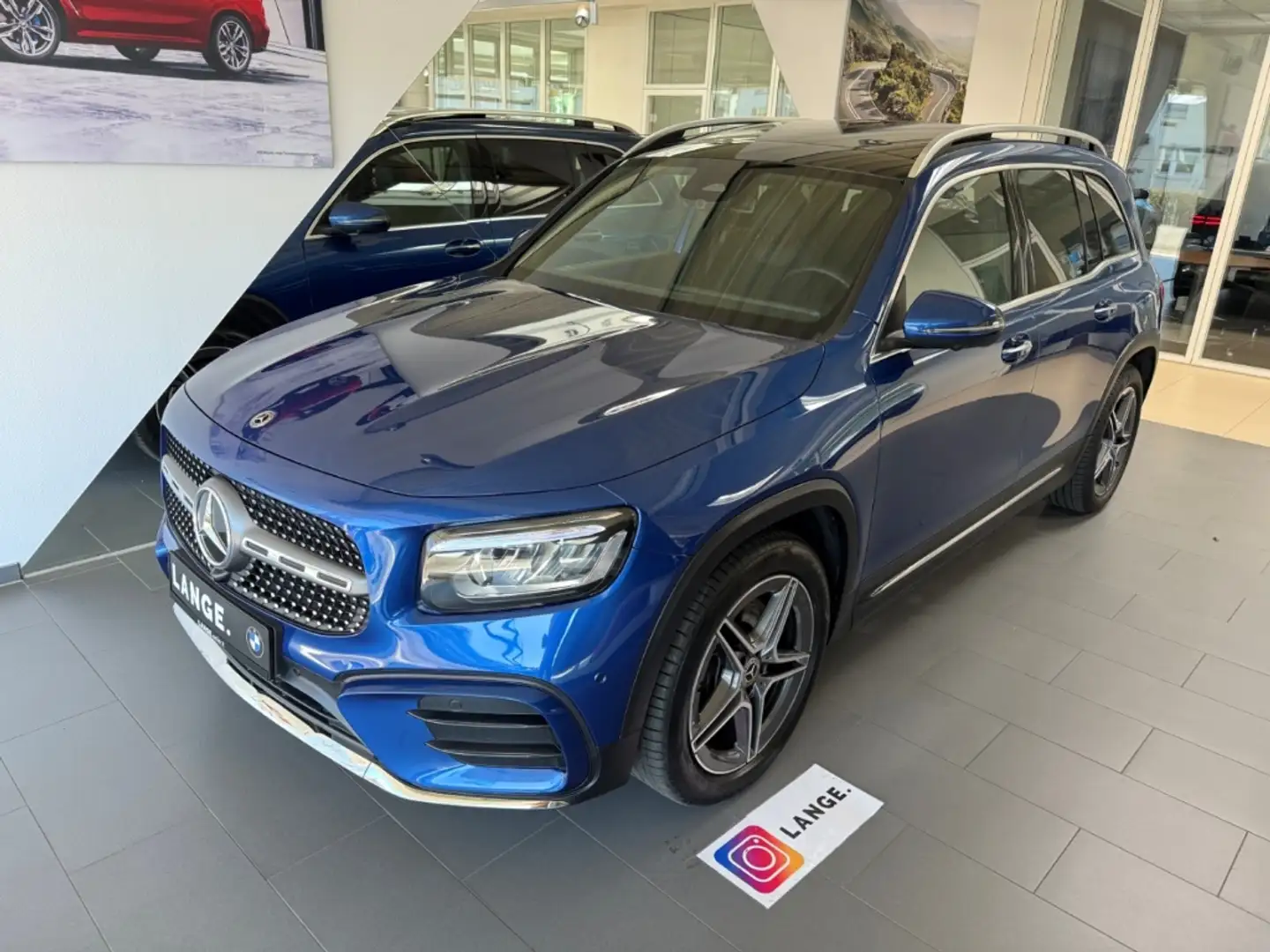 Mercedes-Benz GLB 220 AMG 4Matic Pano AHK Burm. ACC 7-Si. Cam Blau - 1