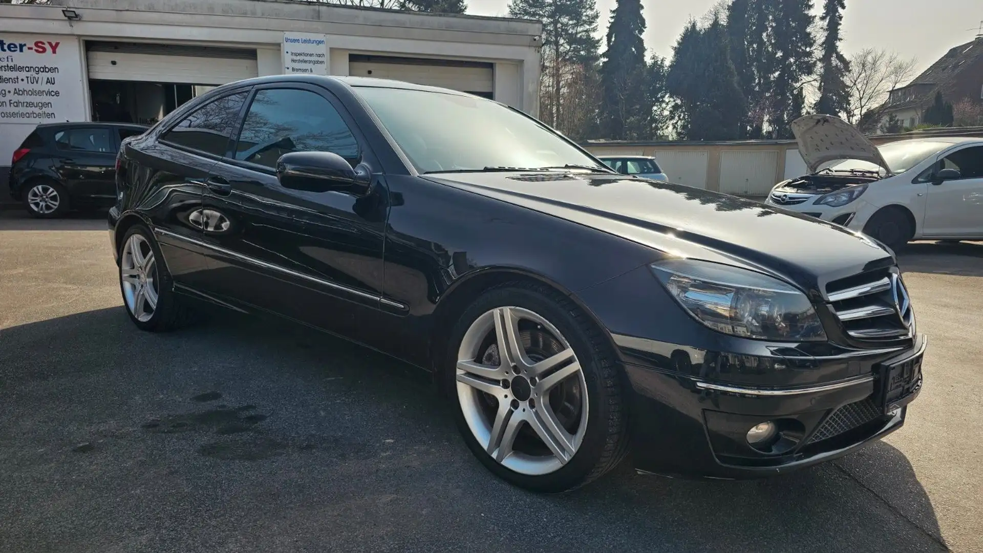 Mercedes-Benz CLC AMG Line, Navi, Leder, Tempomat Negro - 2