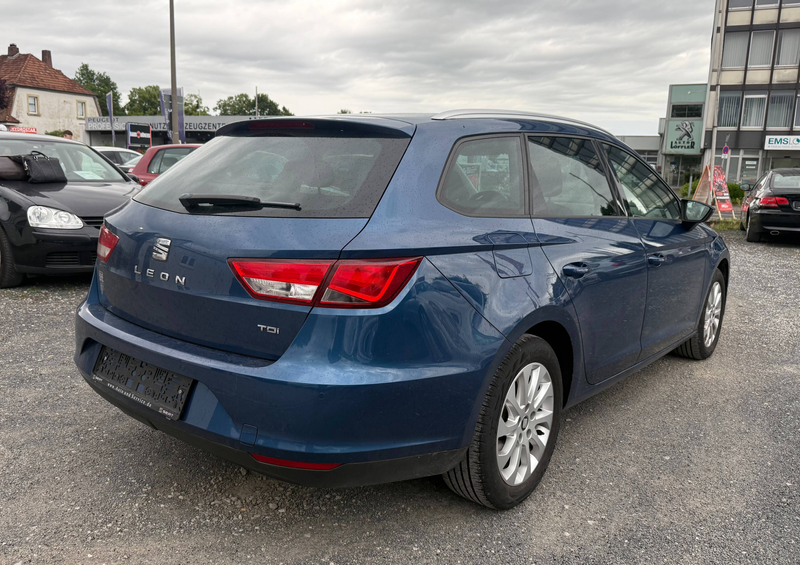 SEAT Leon 1.6 TDI *Style* DSG* AHK* SHZ* S-Heft — photo 4