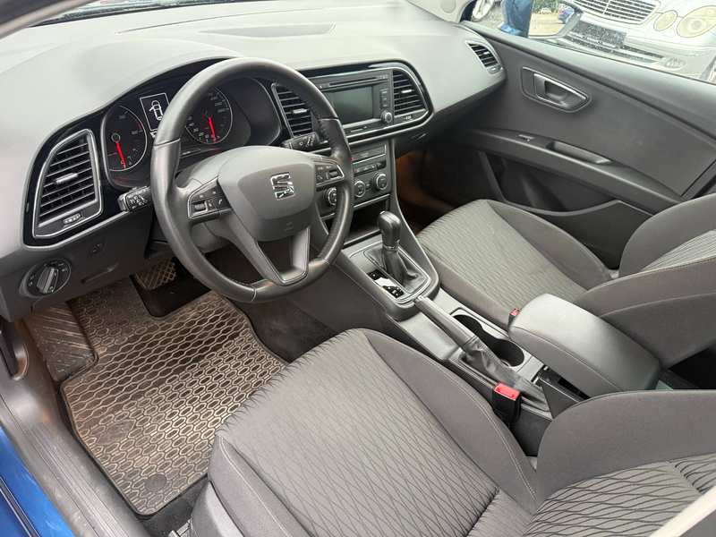 SEAT Leon 1.6 TDI *Style* DSG* AHK* SHZ* S-Heft — photo 5