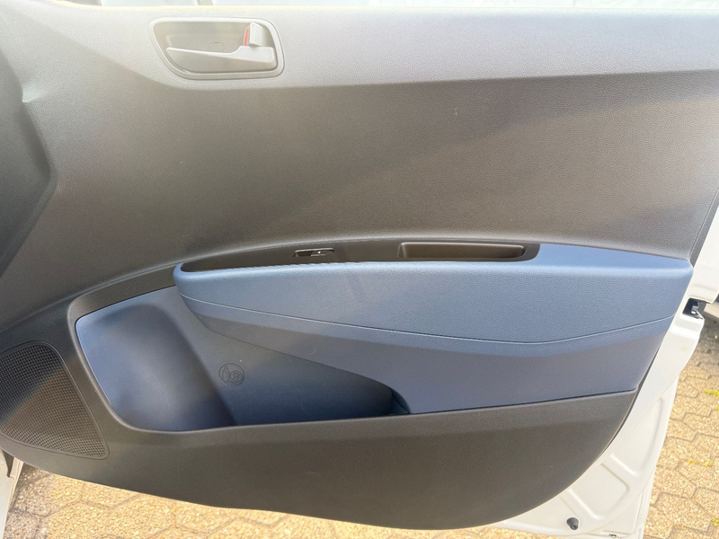 Hyundai i10 FIFA World Cup Edition*Klima*SH*LH* — photo 14