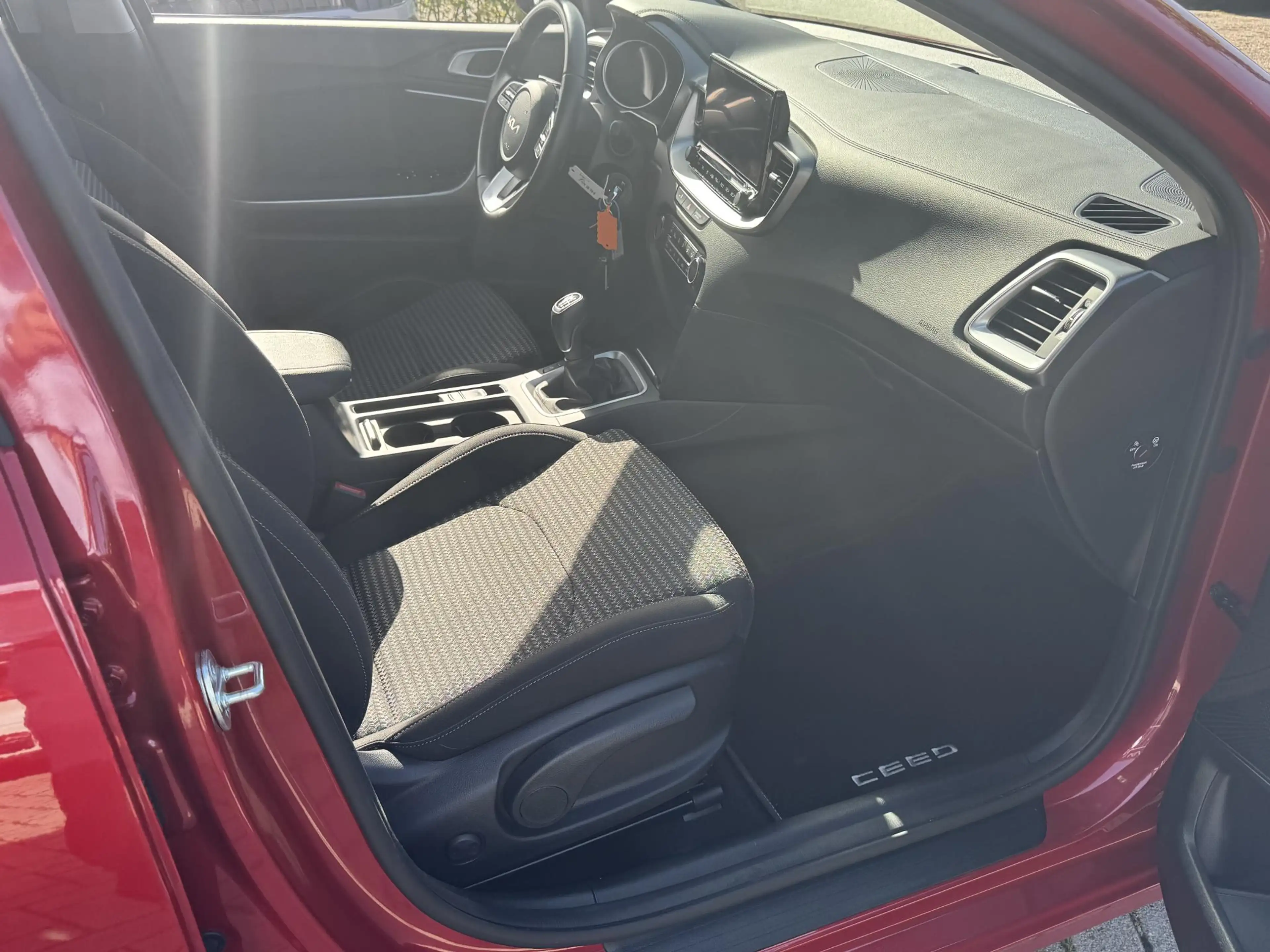 Kia Ceed SW / cee'd SW Sportswagon 1.5 T-GDi DynamicLine Trekhaak — photo 10