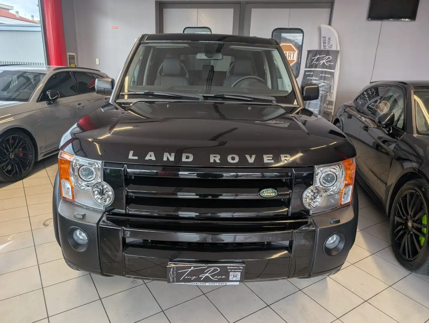 Land Rover Discovery Discovery III 2004 2.7 tdV6 SE Zwart - 2