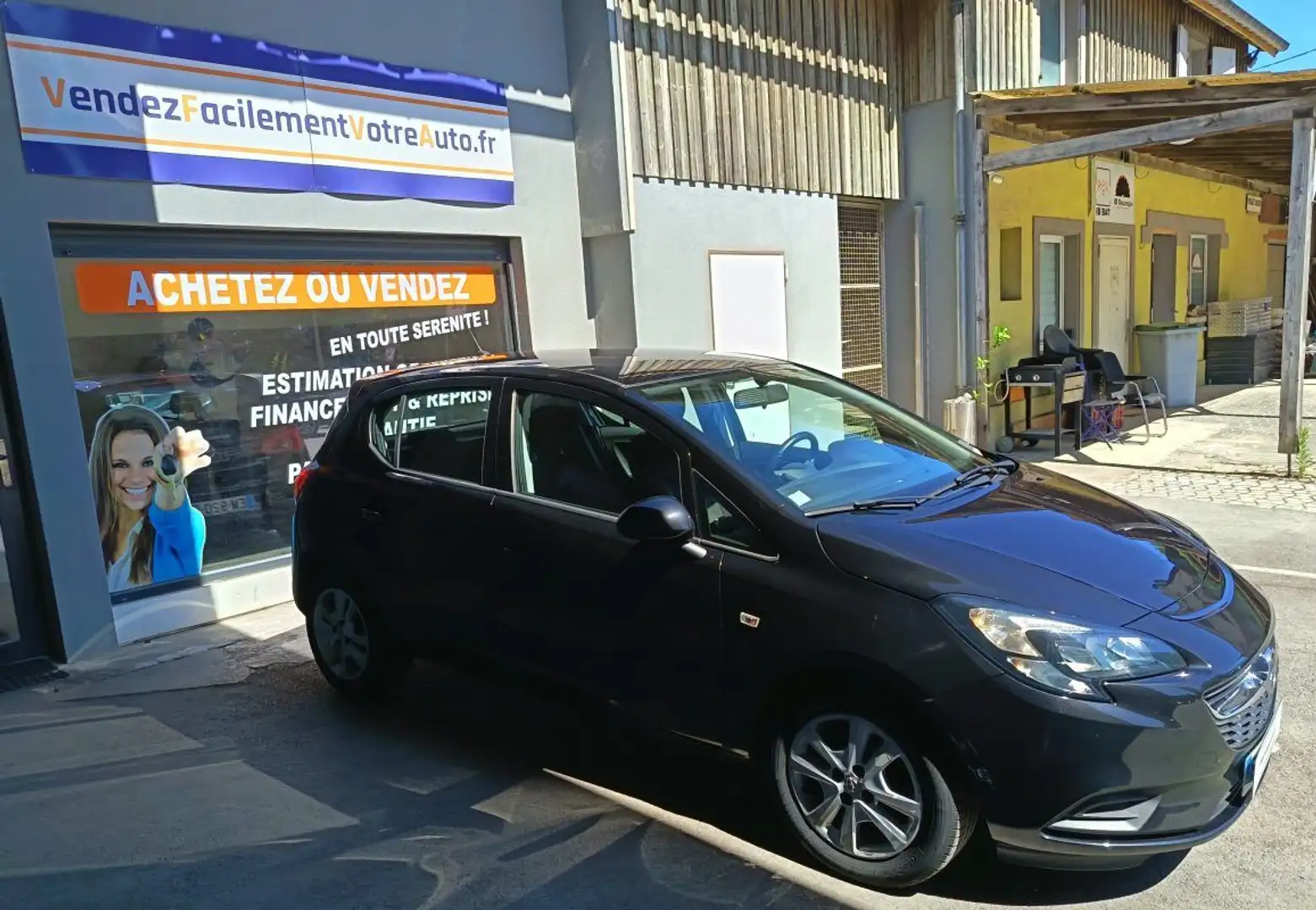 Opel Corsa 1.4L, 90cv, edition Noir - 2