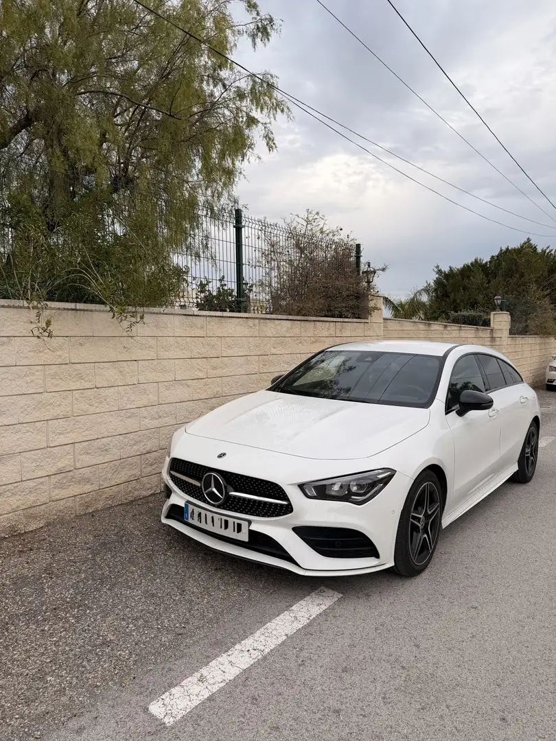 Mercedes-Benz CLA 200 Shooting Brake 200d 8G-DCT - 2
