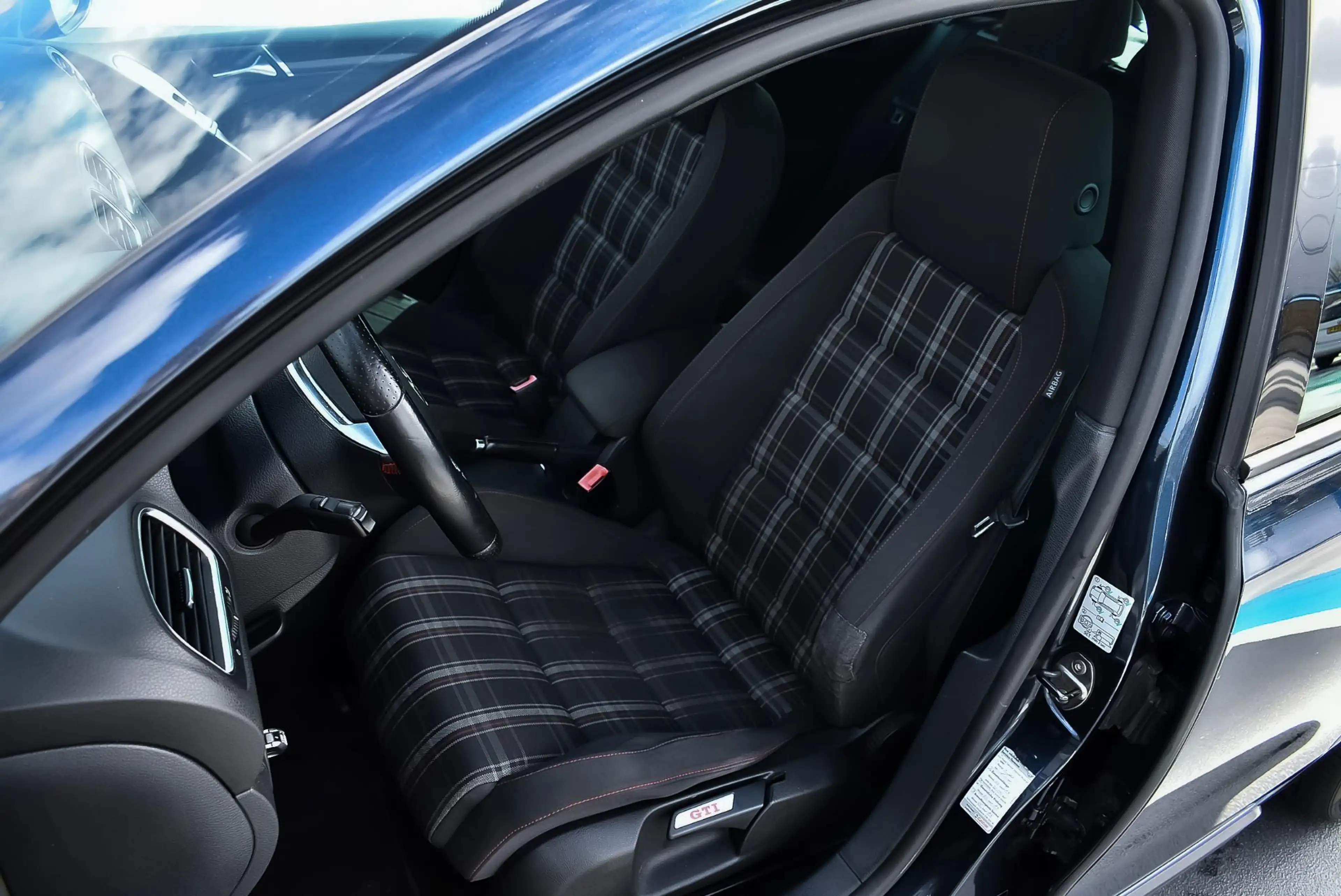 Volkswagen Golf GTI 2.0 2.0L 6 bak handgeschakeld TSi Nav - xenon — photo 15
