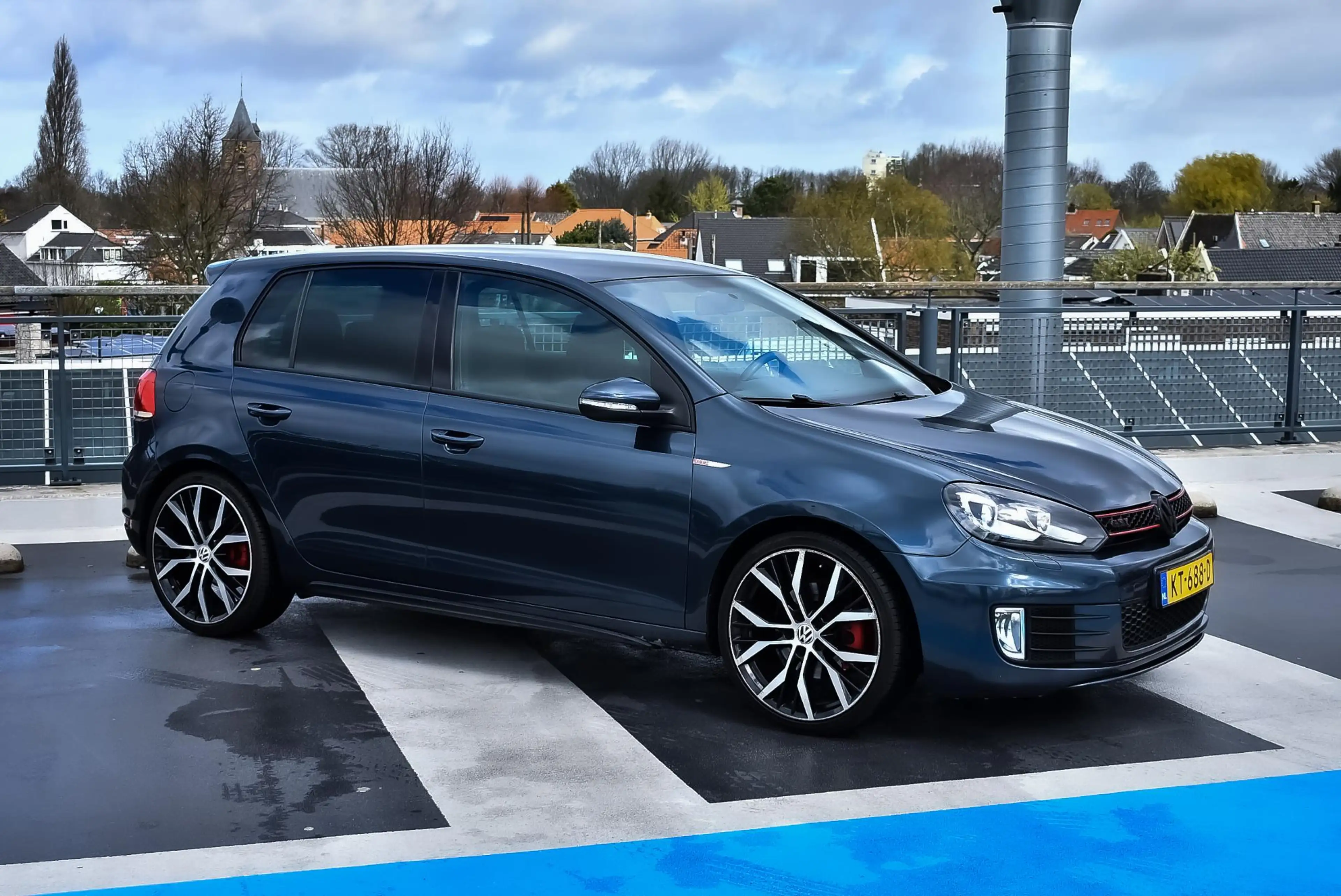 Volkswagen Golf GTI 2.0 2.0L 6 bak handgeschakeld TSi Nav - xenon — photo 6