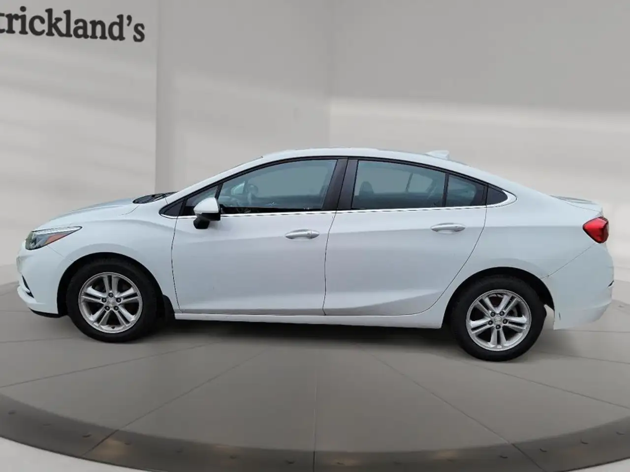 Chevrolet Cruze photo Chevrolet Cruze
