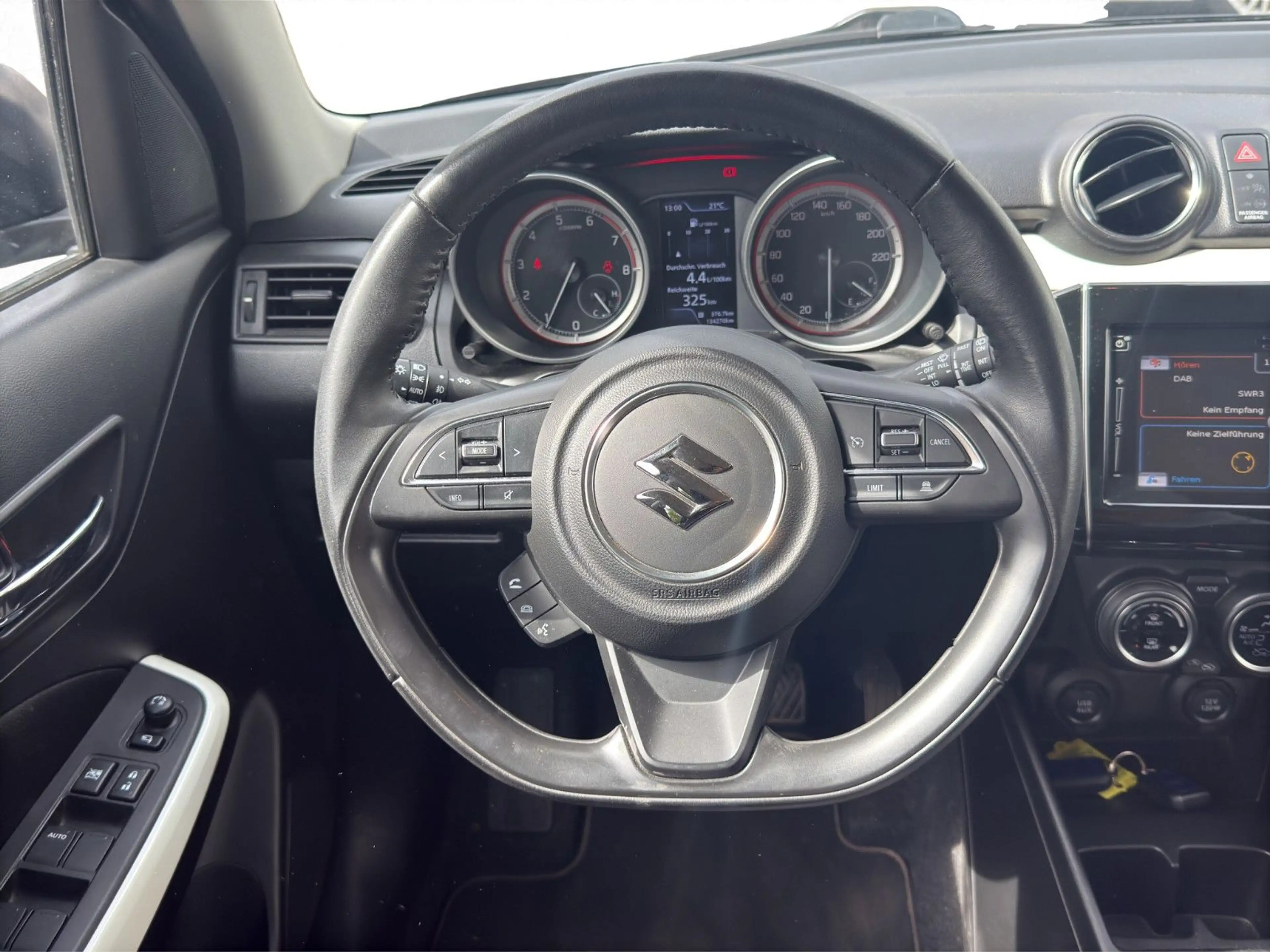 Suzuki Swift Comfort+ SHVS *1.Hand/Kamera/CarPlay* — photo 11
