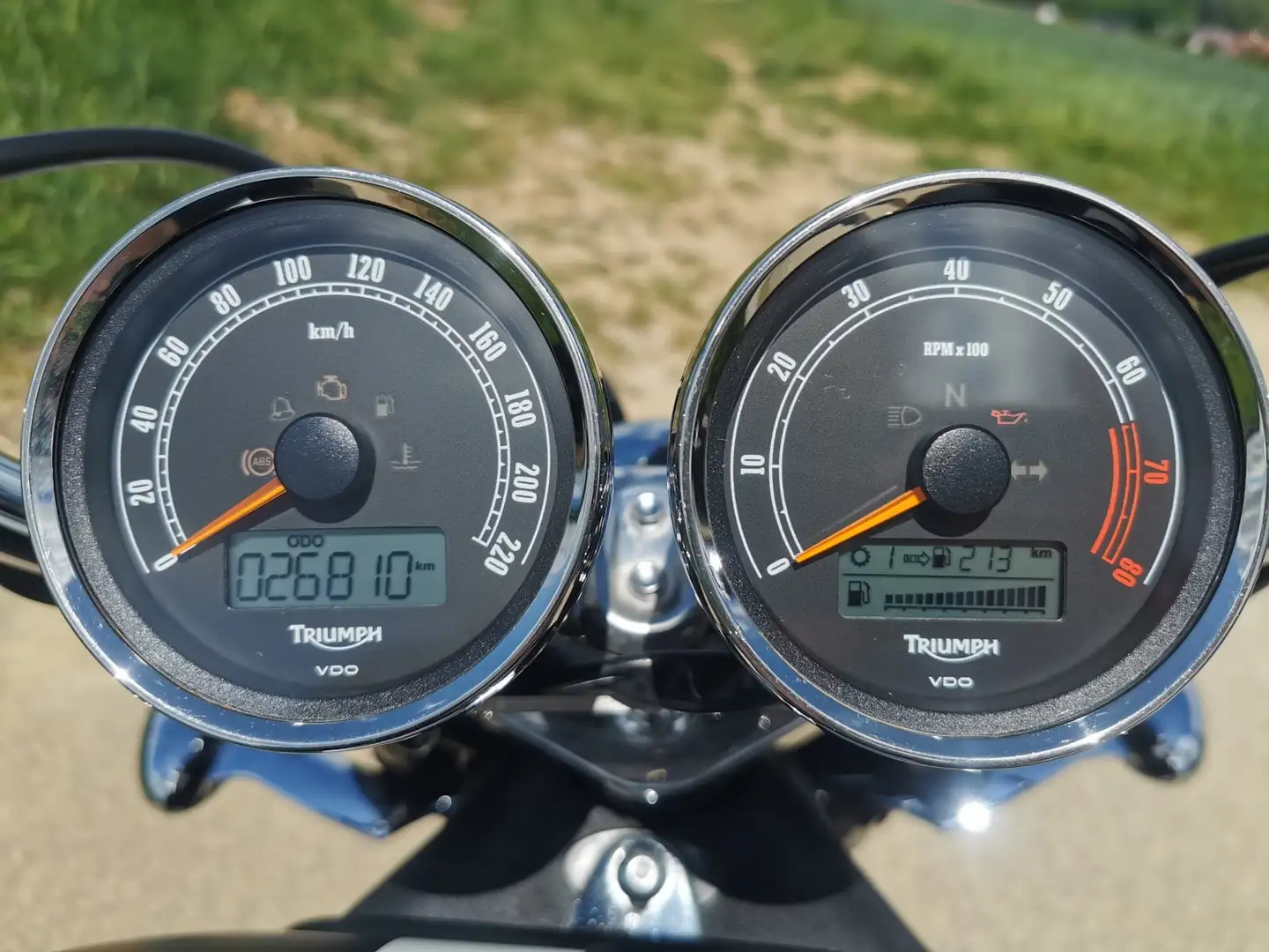 Triumph Rocket III Roadster Schwarz - 2