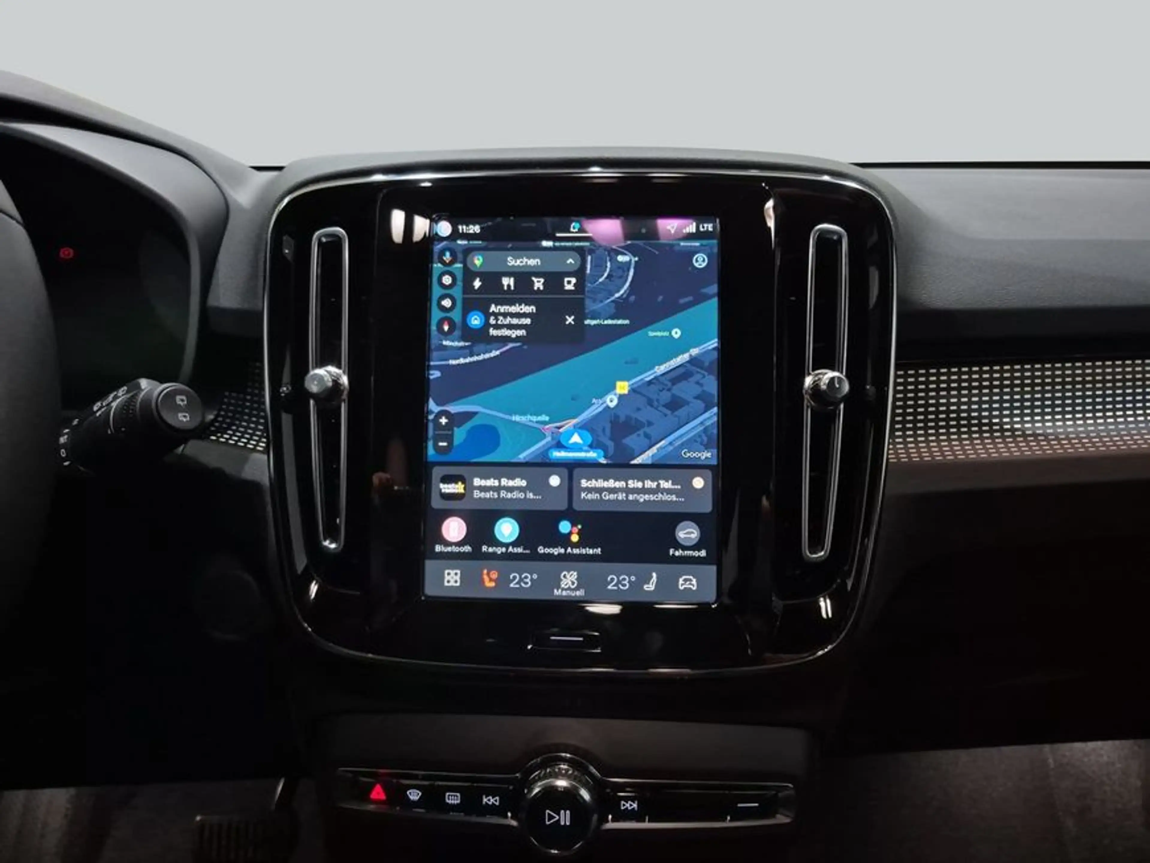 Volvo EX40 Fully Electric Single M. Extended Range RWD U — photo 15