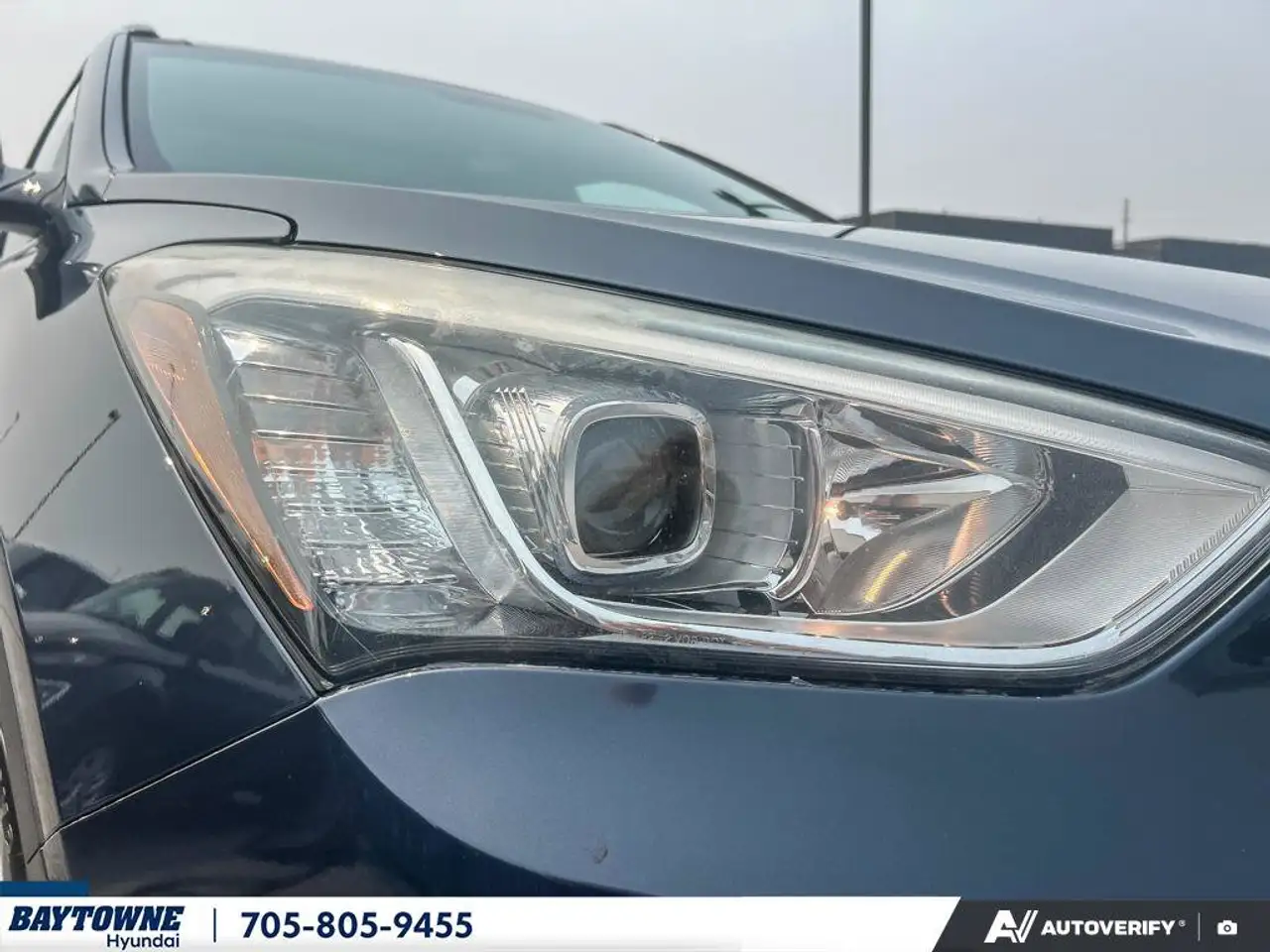 Hyundai SANTA FE photo Hyundai SANTA FE