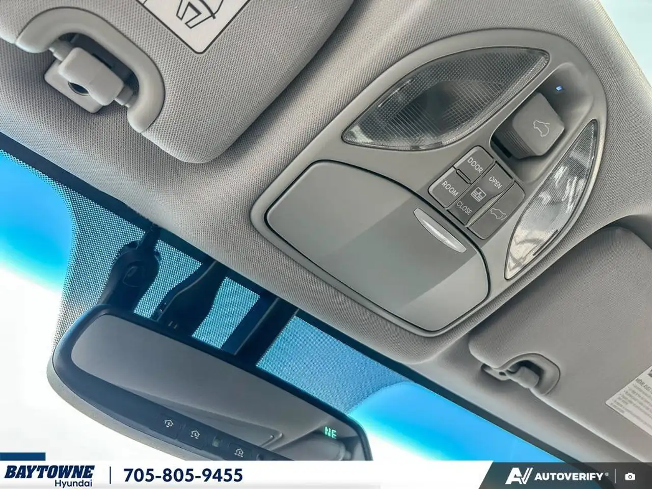 Hyundai SANTA FE photo Hyundai SANTA FE