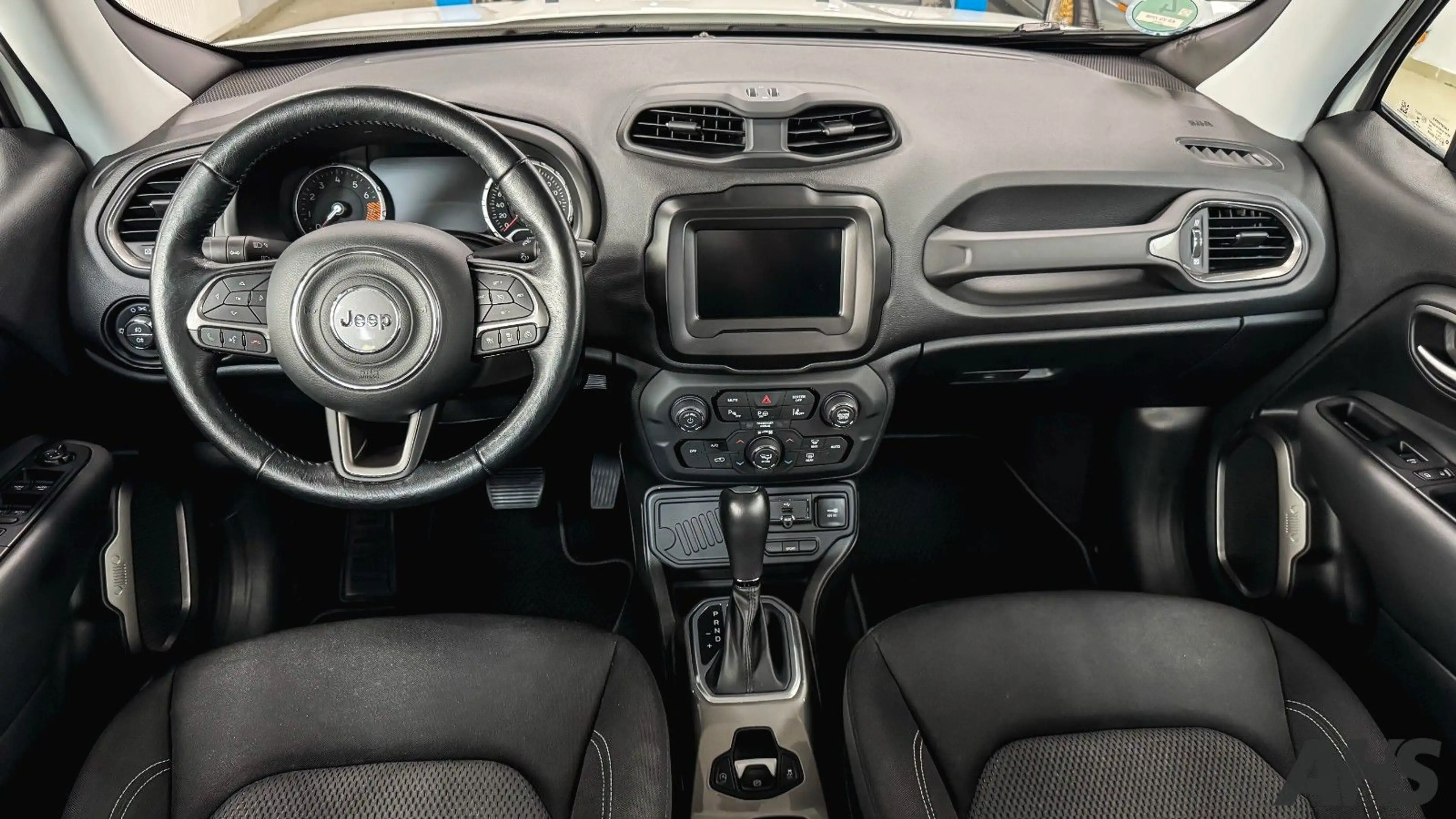 Jeep Renegade Limited FWD | ACC | RK | SHZ | LHZ — photo 15