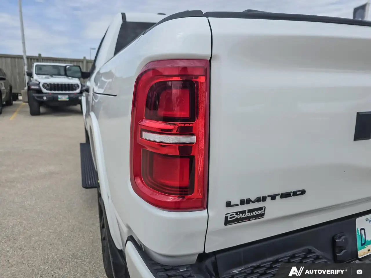 RAM 1500 снимка RAM 1500