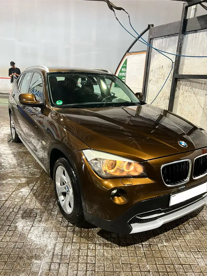 BMW X1 OFERTA‼️‼️ BMW X1 20d 2010 sDrive Marrón - 1