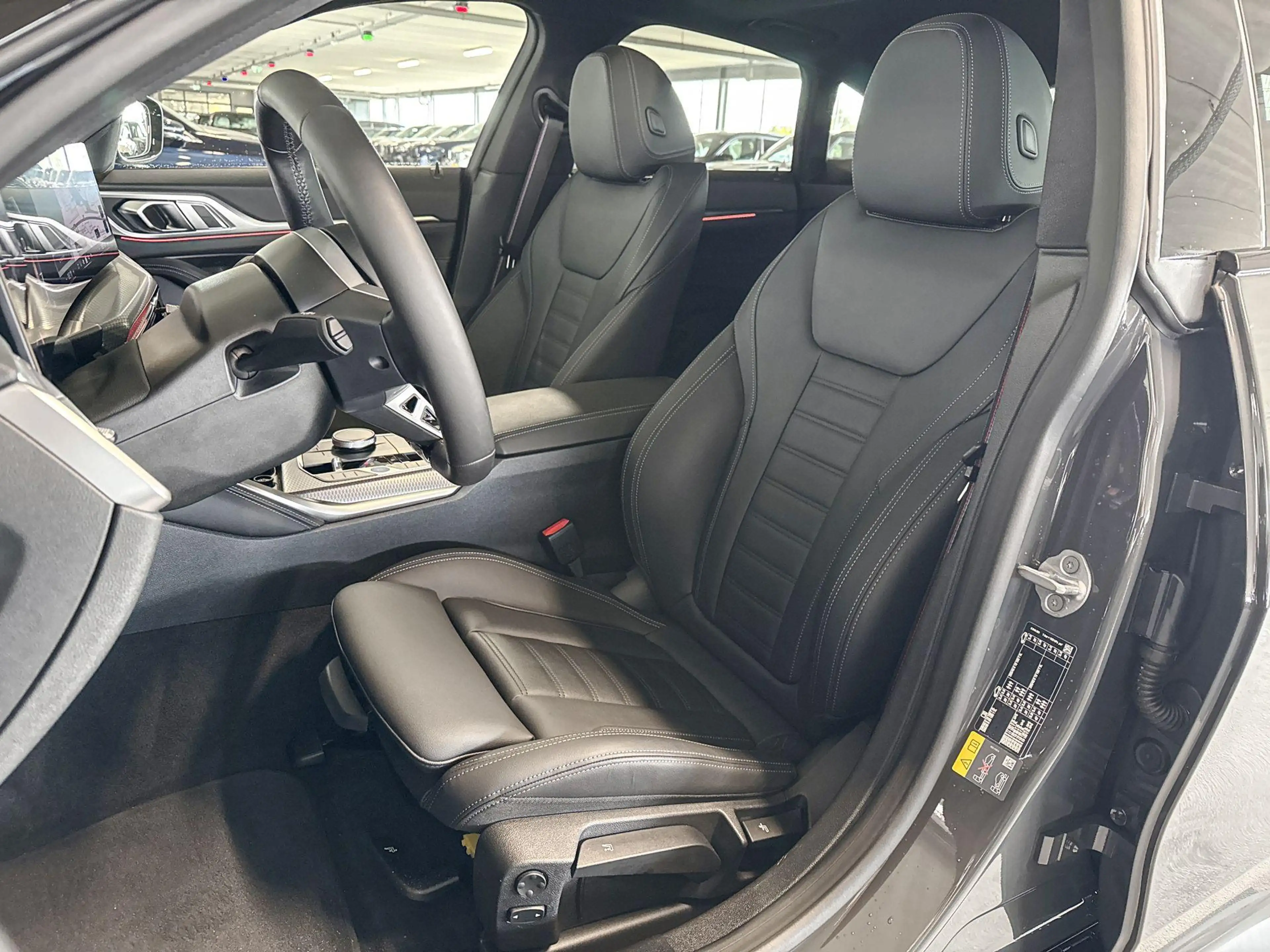 BMW i4 eDrive40 84 kWh — photo 9