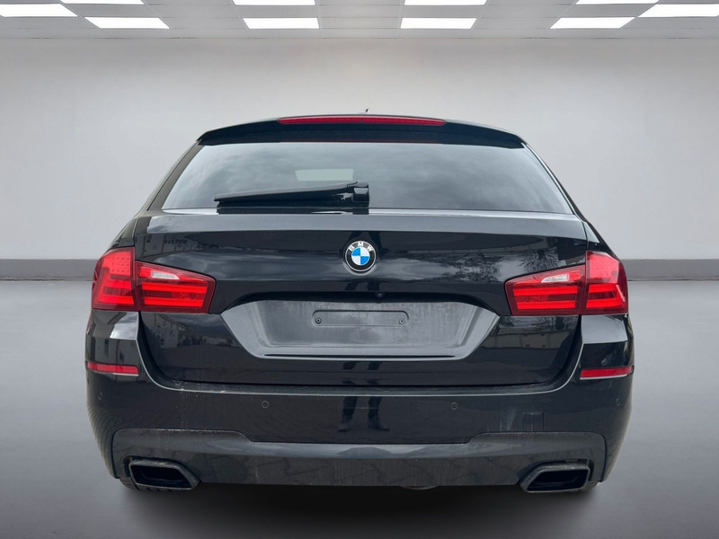 BMW 550 d xDrive Touring — photo 4