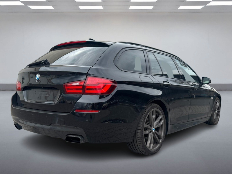 BMW 550 d xDrive Touring — photo 5