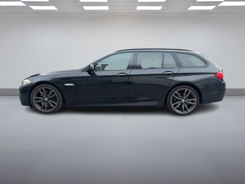 BMW 550 d xDrive Touring — photo 2
