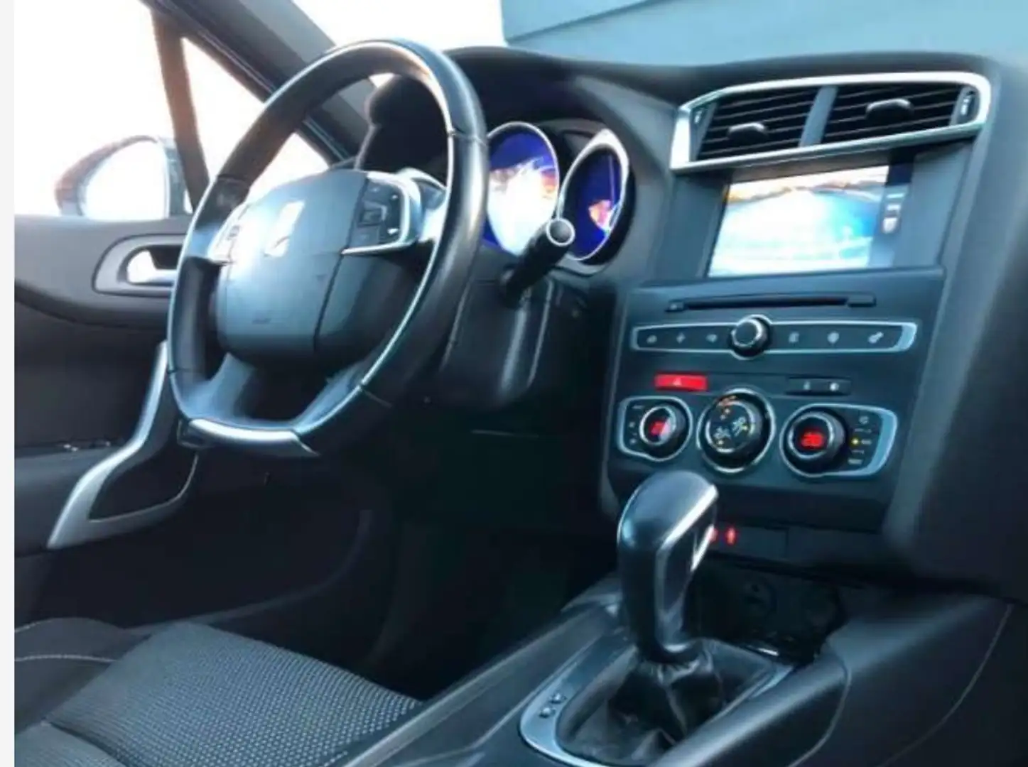 Citroen DS4 BlueHDi 120 S&S EAT6 SoChic - 2