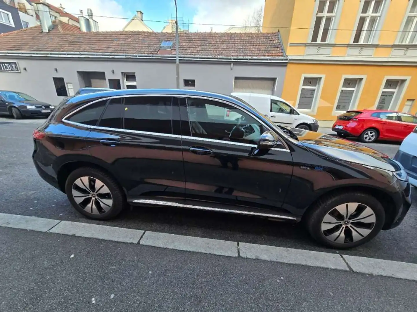 Mercedes-Benz EQC 400 EQC 400 4MATIC 80kWh Aut. Schwarz - 2