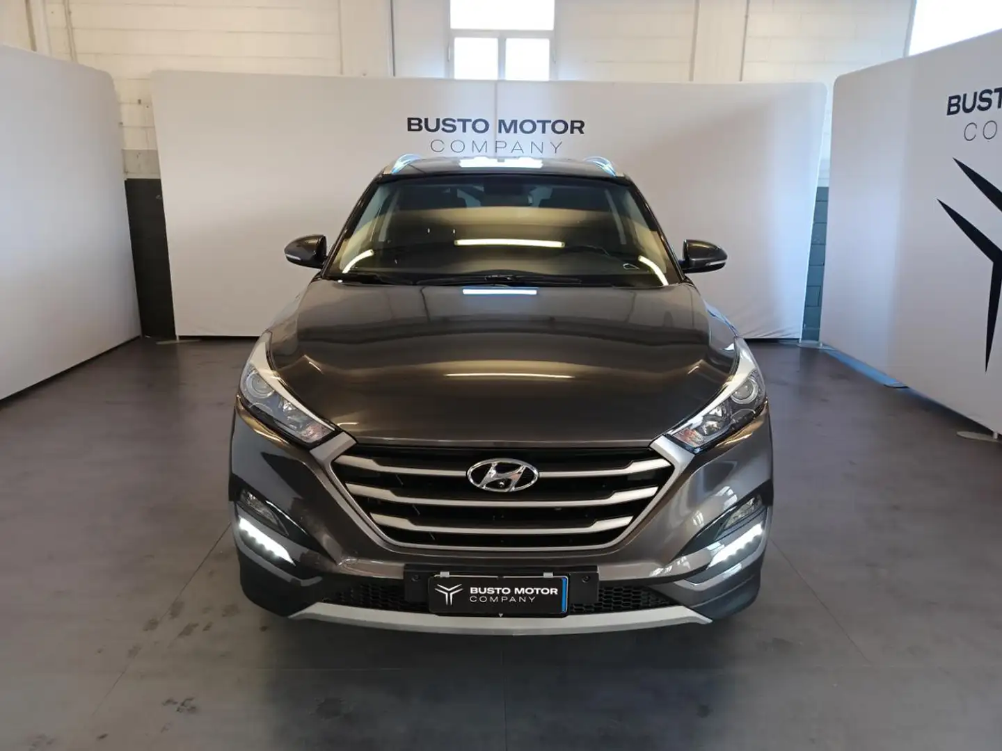Hyundai TUCSON 1.6 GDI Comfort Gris - 2