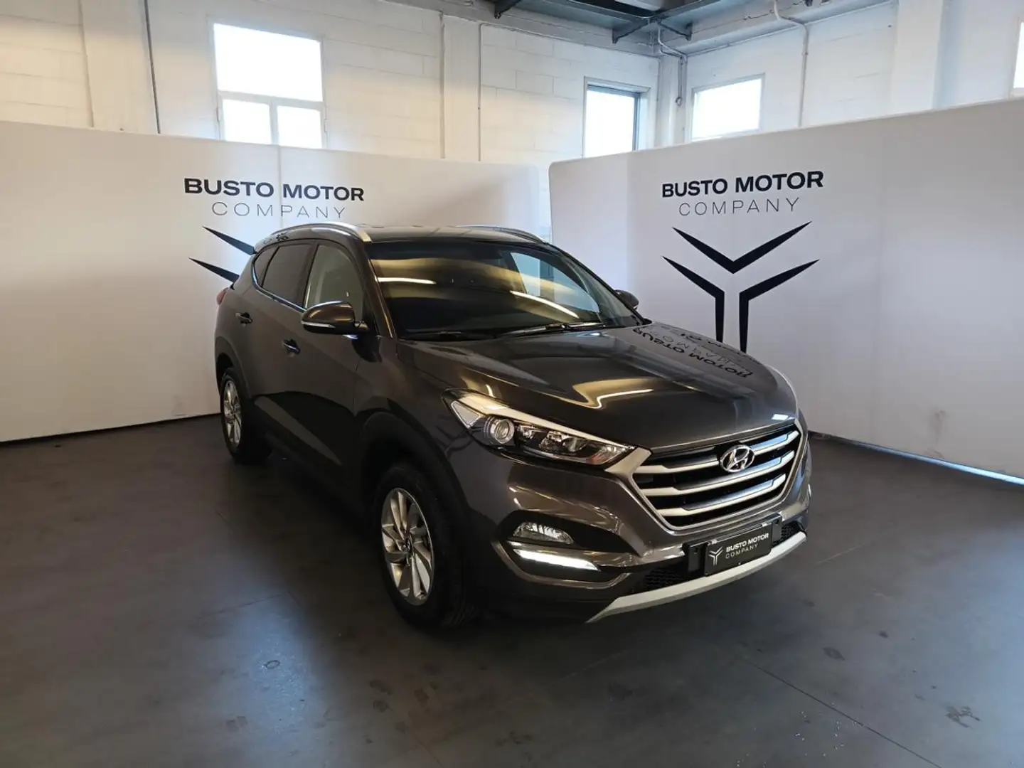 Hyundai TUCSON 1.6 GDI Comfort Gris - 1