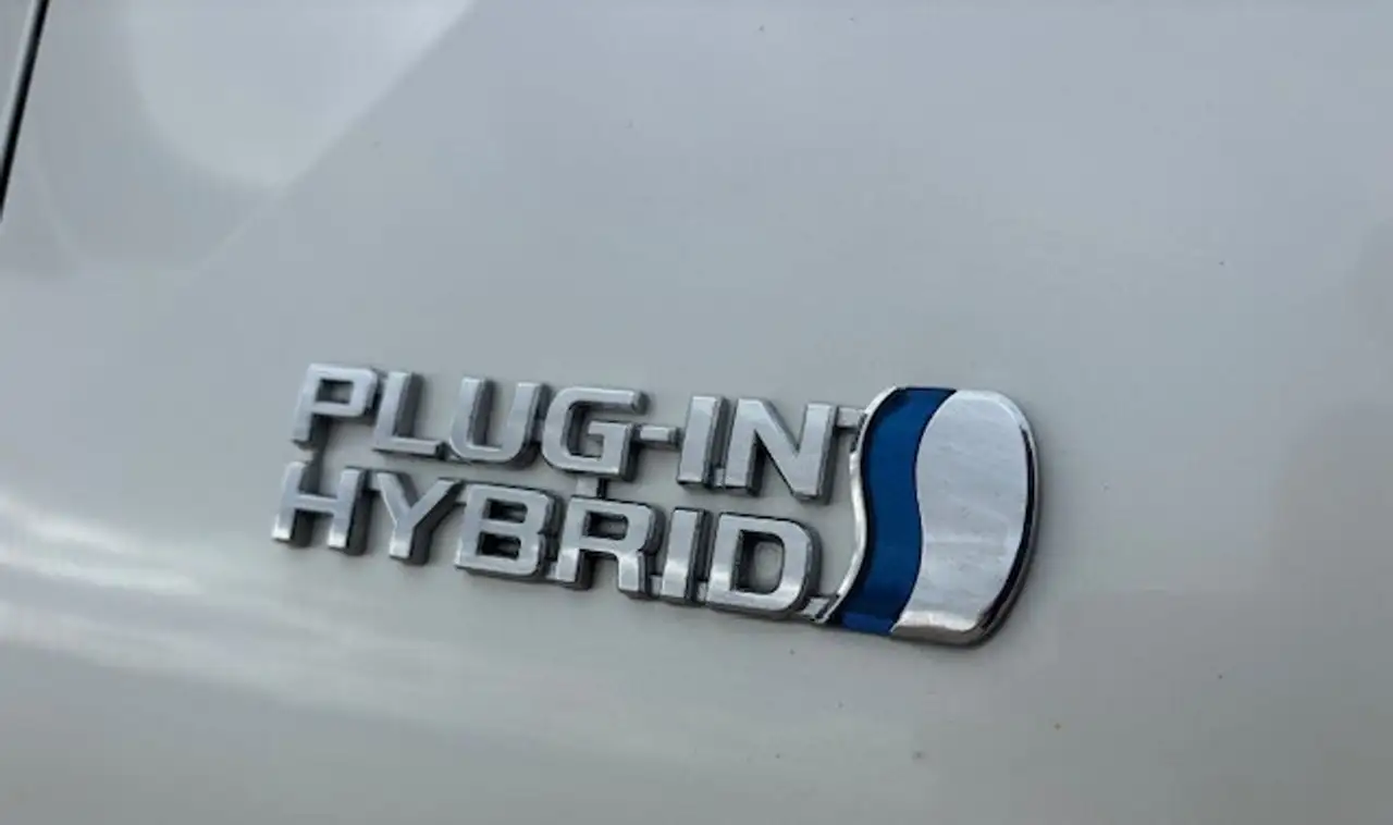 Toyota Prius Prime снимка Toyota Prius Prime