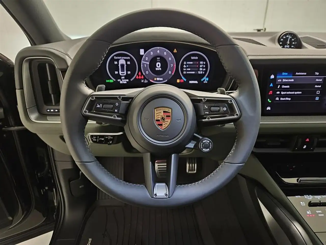 Porsche Cayenne снимка Porsche Cayenne