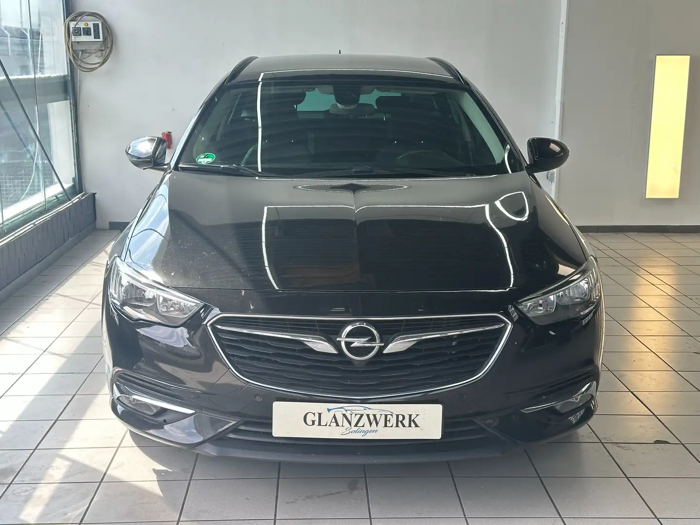 Opel Insignia Sports Tourer 2.0 CDTI Edition *Navi*PDC*TÜV Schwarz - 2
