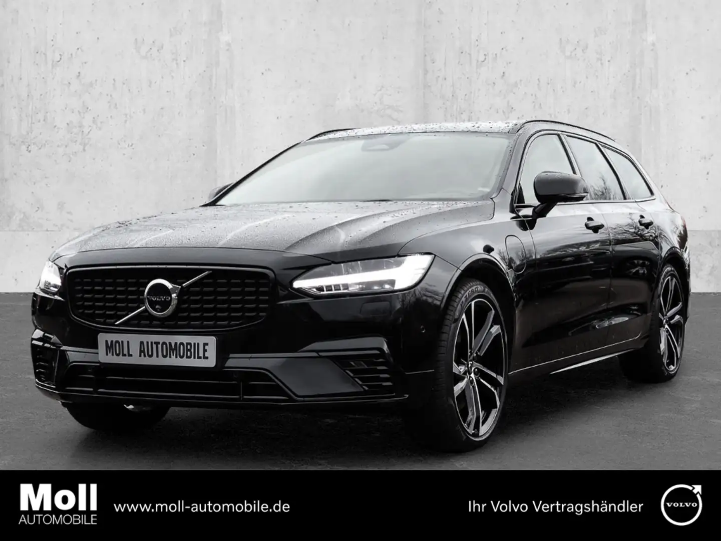 Volvo V90 Kombi Plus Dark Recharge Plug-In Hybrid AWD HUD AD Schwarz - 1