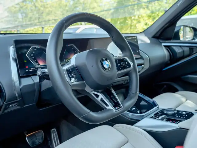 BMW X3 view 12