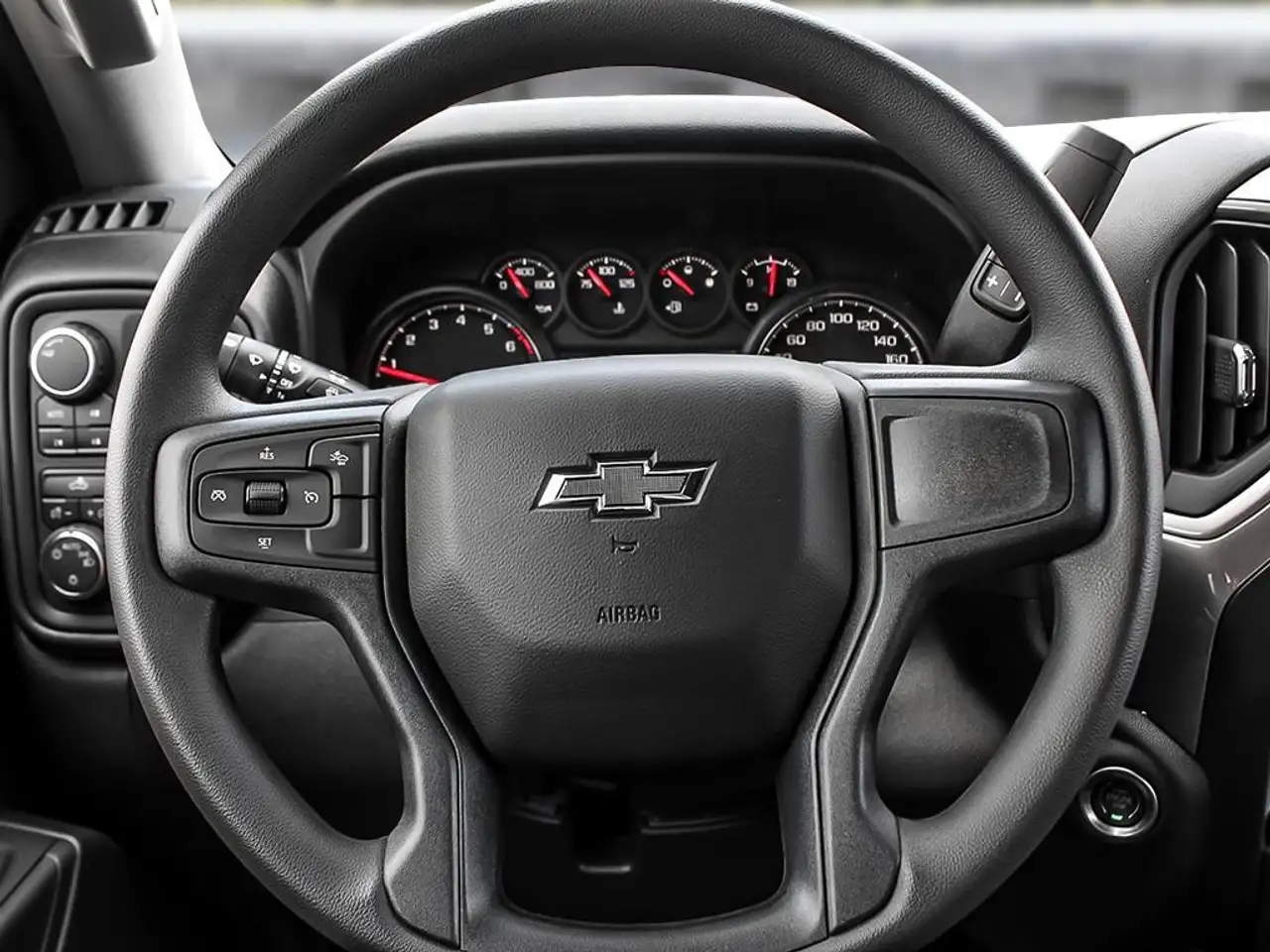 Chevrolet Silverado 1500 снимка Chevrolet Silverado 1500
