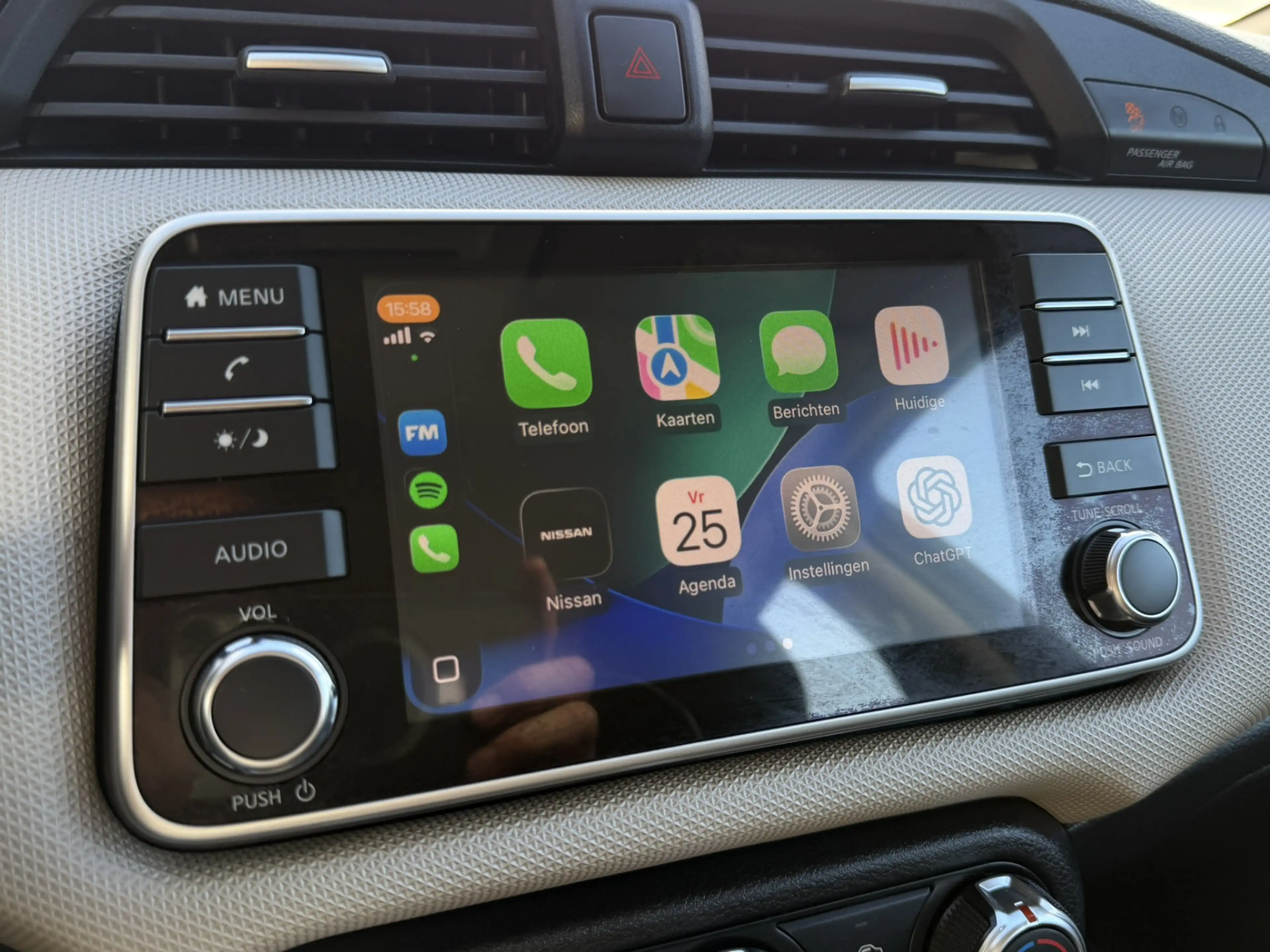 Nissan Micra 1.0 IG-T Acenta Automaat Airco CarPlay Cruise-Cont — photo 10