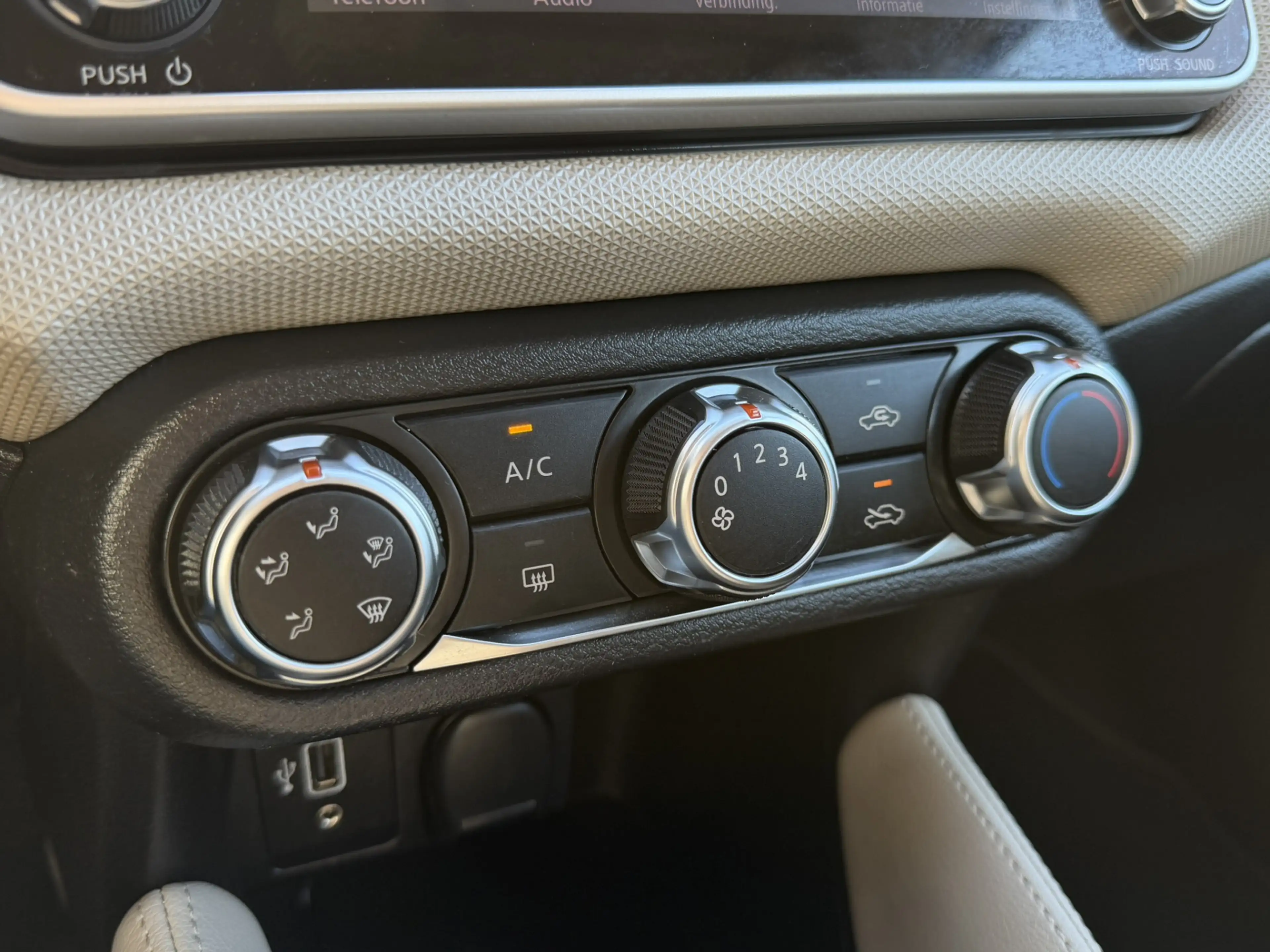 Nissan Micra 1.0 IG-T Acenta Automaat Airco CarPlay Cruise-Cont — photo 12