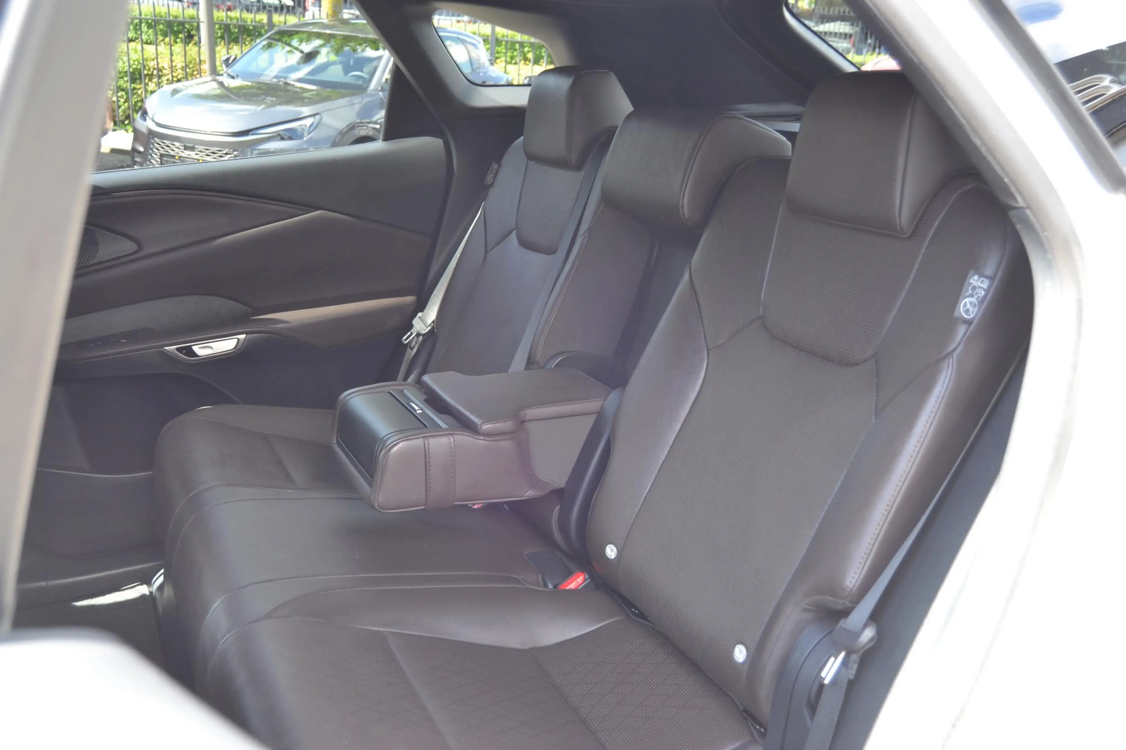 Lexus RX 450h 450h+ Plug-in Hybrid F Sport Design STOELVENT SAFE — photo 33