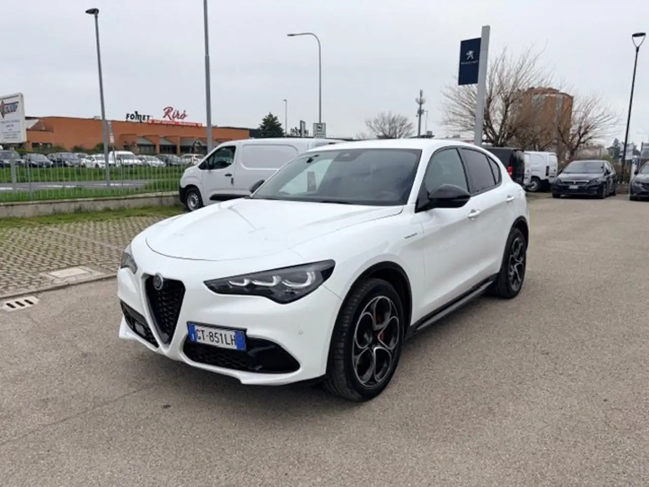 Alfa Romeo Stelvio 2024