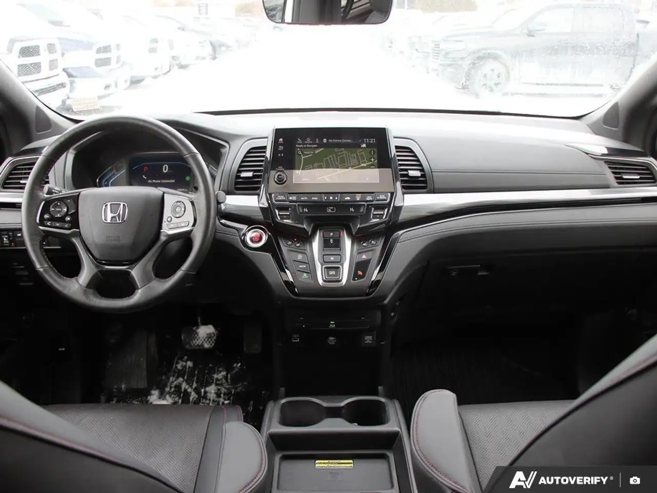 Honda Odyssey снимка Honda Odyssey