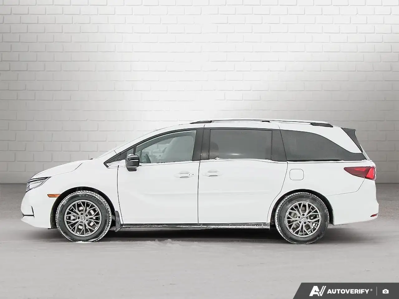 Honda Odyssey снимка Honda Odyssey