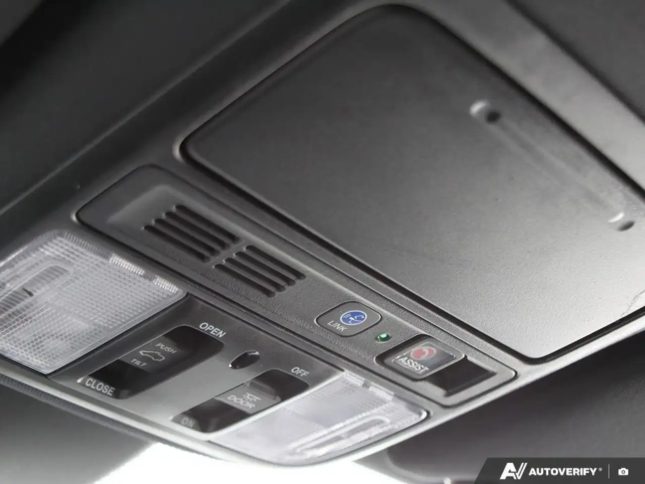 Honda Odyssey снимка Honda Odyssey