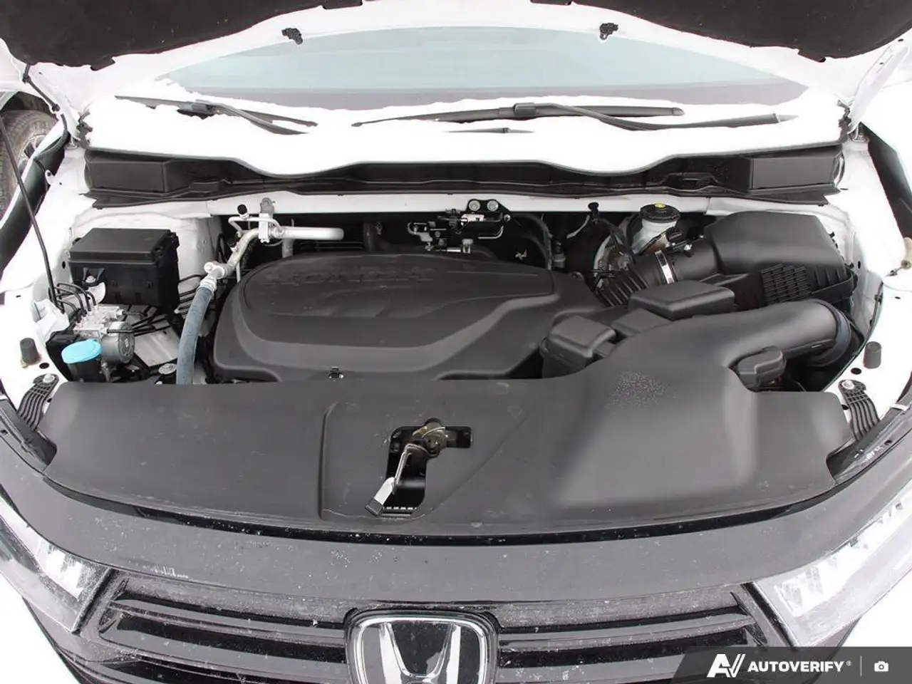 Honda Odyssey снимка Honda Odyssey