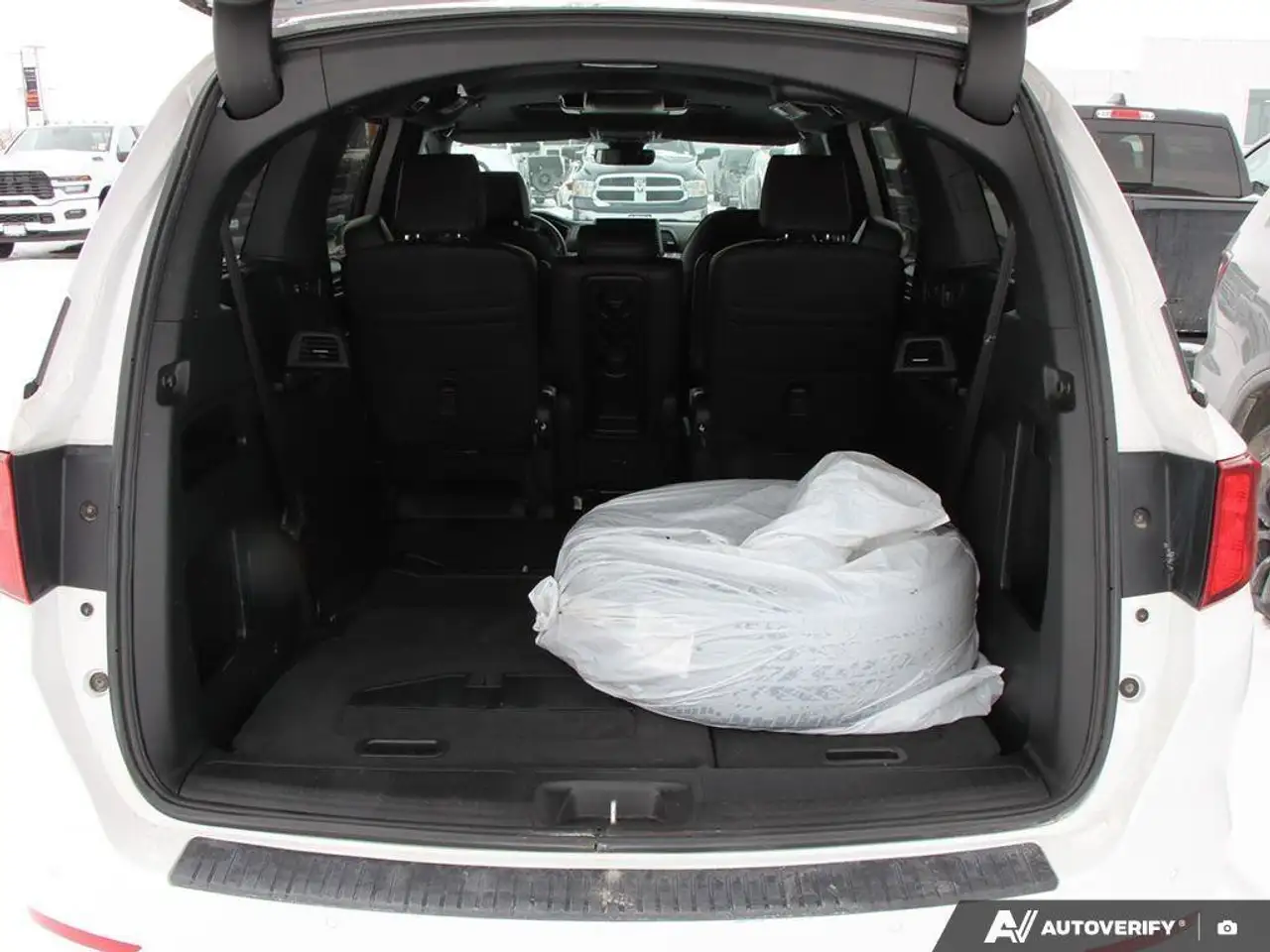 Honda Odyssey снимка Honda Odyssey