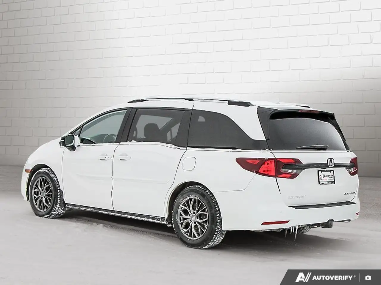 Honda Odyssey снимка Honda Odyssey